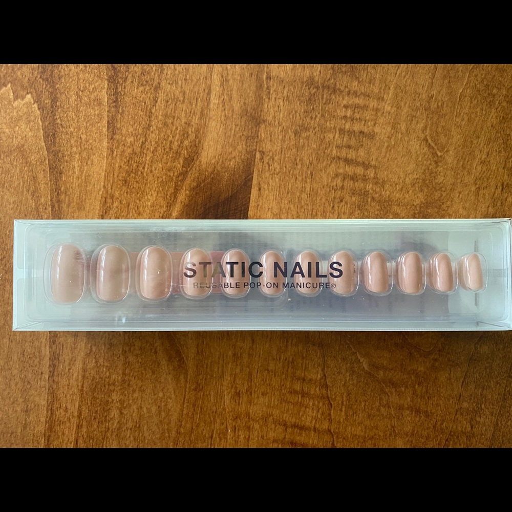 Static press on nails